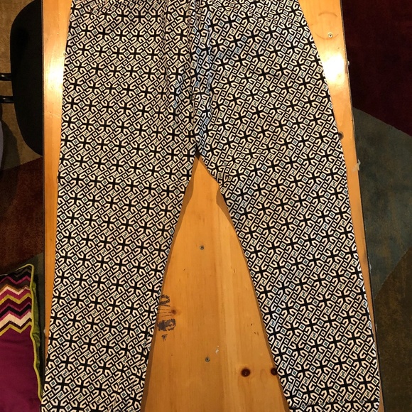 Joe Fresh Pants - Joe Fresh, preppy party pants, cuffed crops, size 10,  white, navy & turquoise